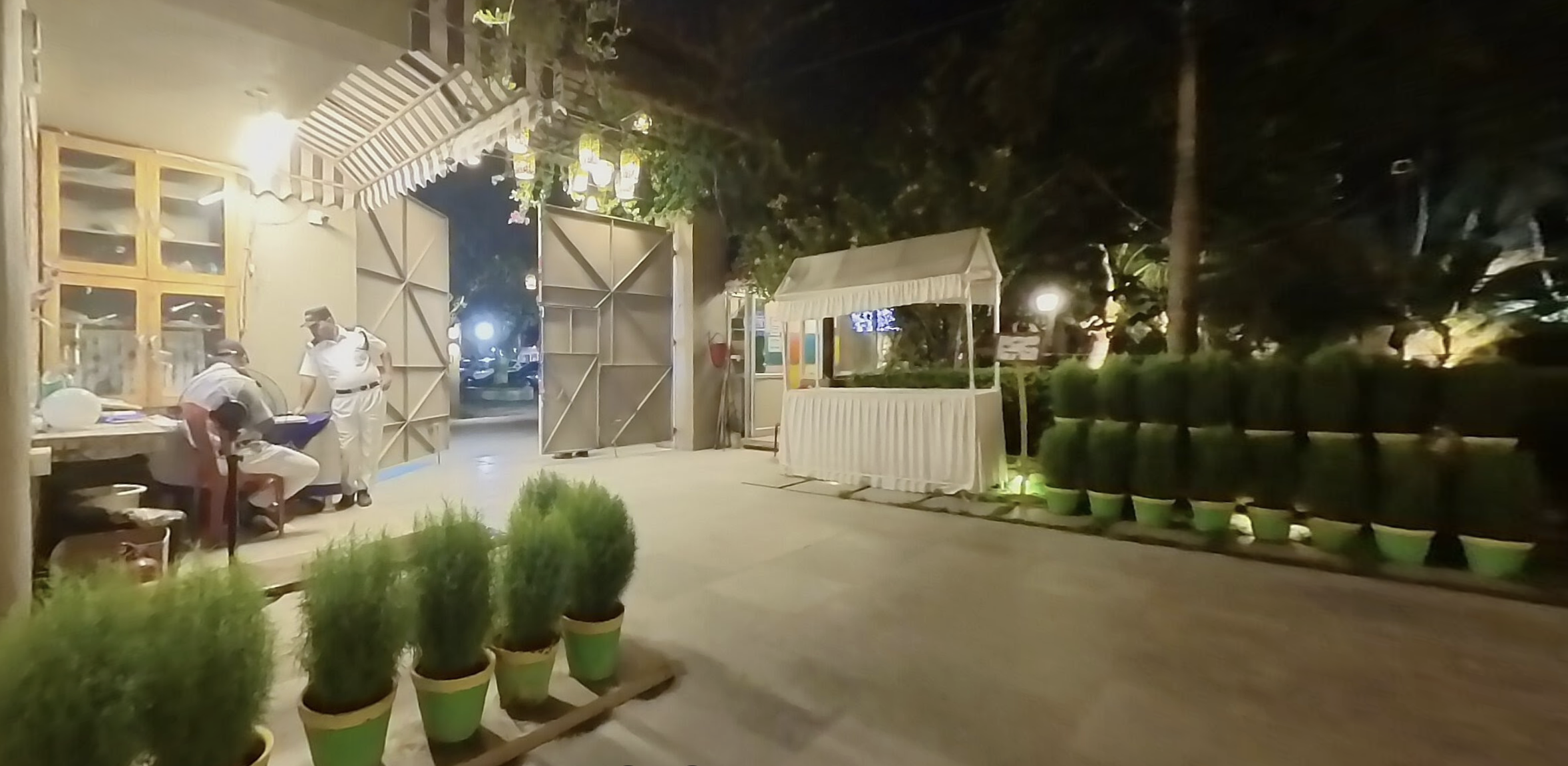 Does anyone view Google Street View 360 photographs of your hotel and resort?